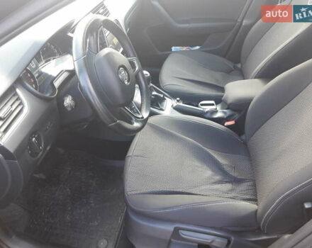 Черный Шкода Октавия, объемом двигателя 2 л и пробегом 227 тыс. км за 12900 $, фото 12 на Automoto.ua