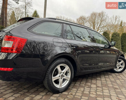 Черный Шкода Октавия, объемом двигателя 1.6 л и пробегом 228 тыс. км за 11999 $, фото 49 на Automoto.ua