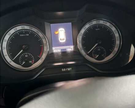 Черный Шкода Октавия, объемом двигателя 1.6 л и пробегом 306 тыс. км за 14500 $, фото 12 на Automoto.ua