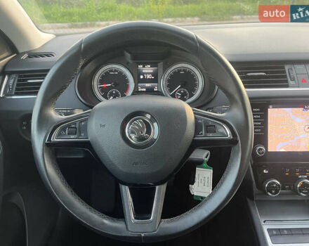 Черный Шкода Октавия, объемом двигателя 1.6 л и пробегом 231 тыс. км за 13000 $, фото 17 на Automoto.ua