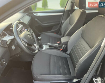 Черный Шкода Октавия, объемом двигателя 1.6 л и пробегом 231 тыс. км за 13000 $, фото 8 на Automoto.ua