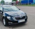 Черный Шкода Октавия, объемом двигателя 2 л и пробегом 240 тыс. км за 15500 $, фото 1 на Automoto.ua