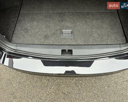 Черный Шкода Октавия, объемом двигателя 1.6 л и пробегом 230 тыс. км за 12700 $, фото 19 на Automoto.ua