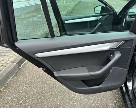 Чорний Шкода Октавія, об'ємом двигуна 1.6 л та пробігом 231 тис. км за 12700 $, фото 17 на Automoto.ua