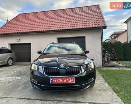 Черный Шкода Октавия, объемом двигателя 1.6 л и пробегом 222 тыс. км за 13850 $, фото 3 на Automoto.ua