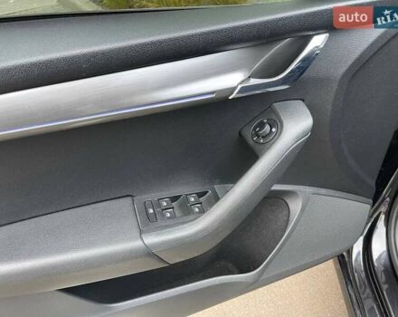 Шкода Октавія 2017 у Києві на Automoto.ua Чорний Шкода Октавія, об'ємом двигуна 1.97 л та пробігом 317 тис. км за 16290 $, фото 11 на Automoto.ua