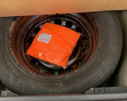 Черный Шкода Октавия, объемом двигателя 1.6 л и пробегом 239 тыс. км за 12200 $, фото 19 на Automoto.ua