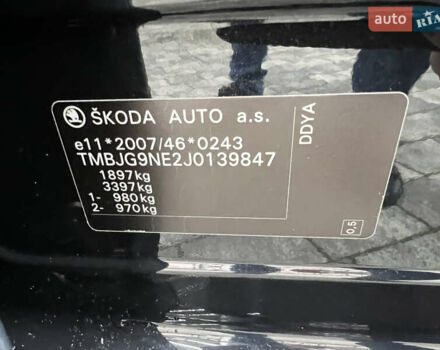 Черный Шкода Октавия, объемом двигателя 1.6 л и пробегом 219 тыс. км за 13500 $, фото 42 на Automoto.ua