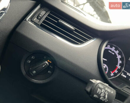 Черный Шкода Октавия, объемом двигателя 1.6 л и пробегом 219 тыс. км за 13500 $, фото 36 на Automoto.ua