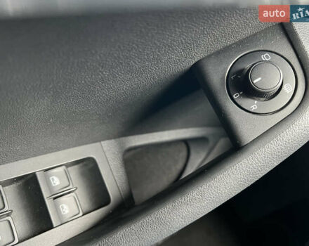 Черный Шкода Октавия, объемом двигателя 1.6 л и пробегом 219 тыс. км за 13500 $, фото 37 на Automoto.ua