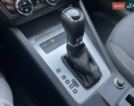 Черный Шкода Октавия, объемом двигателя 1.4 л и пробегом 241 тыс. км за 12900 $, фото 104 на Automoto.ua