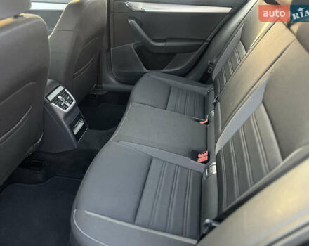 Черный Шкода Октавия, объемом двигателя 1.6 л и пробегом 231 тыс. км за 13000 $, фото 10 на Automoto.ua