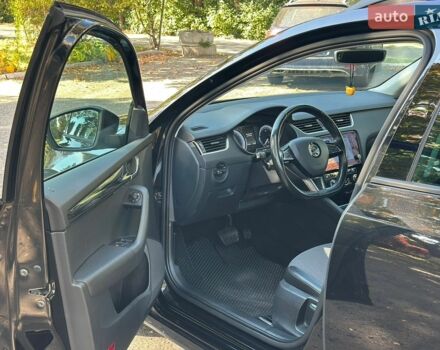 Чорний Шкода Октавія, об'ємом двигуна 1.6 л та пробігом 217 тис. км за 14300 $, фото 16 на Automoto.ua