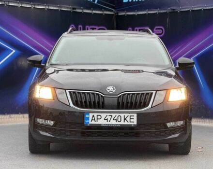 Черный Шкода Октавия, объемом двигателя 1.6 л и пробегом 238 тыс. км за 12499 $, фото 2 на Automoto.ua