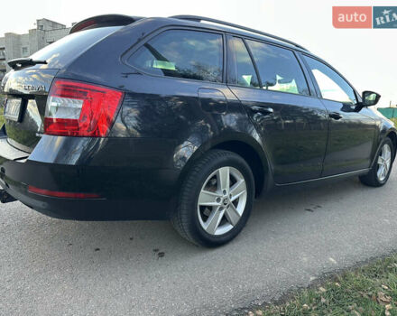 Черный Шкода Октавия, объемом двигателя 2 л и пробегом 266 тыс. км за 14450 $, фото 19 на Automoto.ua