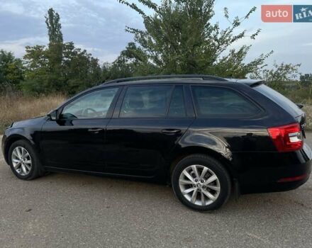 Черный Шкода Октавия, объемом двигателя 1.6 л и пробегом 314 тыс. км за 13999 $, фото 26 на Automoto.ua