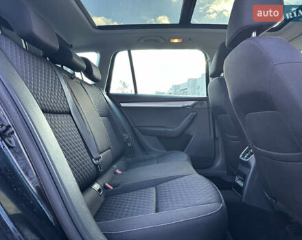 Черный Шкода Октавия, объемом двигателя 2 л и пробегом 266 тыс. км за 14450 $, фото 31 на Automoto.ua