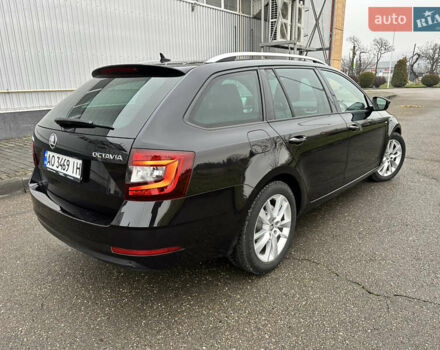 Черный Шкода Октавия, объемом двигателя 1.6 л и пробегом 230 тыс. км за 12700 $, фото 5 на Automoto.ua