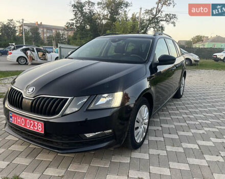 Черный Шкода Октавия, объемом двигателя 1.6 л и пробегом 231 тыс. км за 13000 $, фото 6 на Automoto.ua