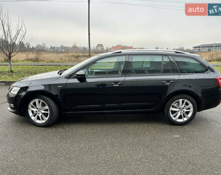 Черный Шкода Октавия, объемом двигателя 1.6 л и пробегом 230 тыс. км за 12700 $, фото 2 на Automoto.ua