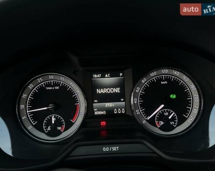 Черный Шкода Октавия, объемом двигателя 1.6 л и пробегом 314 тыс. км за 13999 $, фото 6 на Automoto.ua