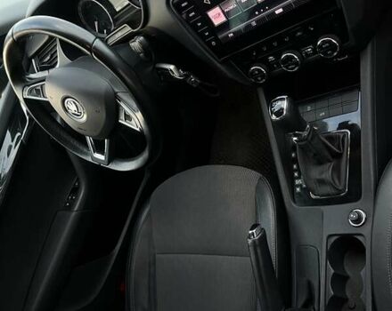 Черный Шкода Октавия, объемом двигателя 1.6 л и пробегом 314 тыс. км за 13999 $, фото 19 на Automoto.ua