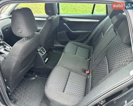 Черный Шкода Октавия, объемом двигателя 1.6 л и пробегом 230 тыс. км за 12700 $, фото 15 на Automoto.ua