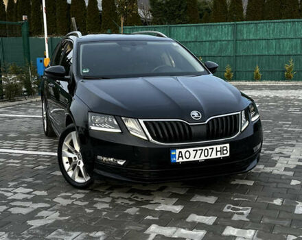 Черный Шкода Октавия, объемом двигателя 2 л и пробегом 257 тыс. км за 14750 $, фото 5 на Automoto.ua