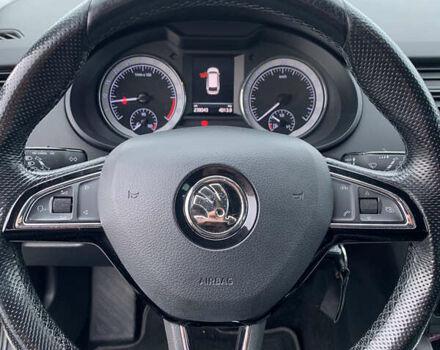 Черный Шкода Октавия, объемом двигателя 1.6 л и пробегом 239 тыс. км за 12200 $, фото 8 на Automoto.ua