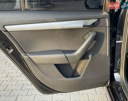 Черный Шкода Октавия, объемом двигателя 1.4 л и пробегом 241 тыс. км за 12900 $, фото 74 на Automoto.ua