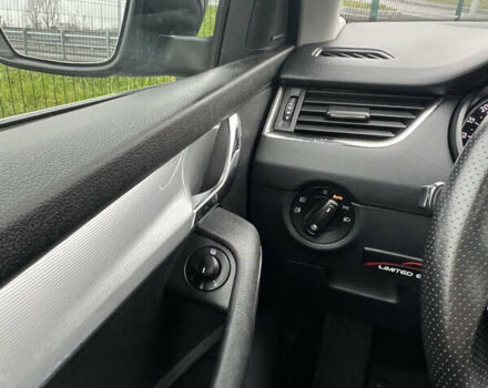 Черный Шкода Октавия, объемом двигателя 1.6 л и пробегом 247 тыс. км за 12700 $, фото 21 на Automoto.ua