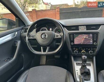 Черный Шкода Октавия, объемом двигателя 1.6 л и пробегом 222 тыс. км за 13850 $, фото 29 на Automoto.ua