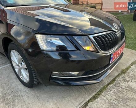 Черный Шкода Октавия, объемом двигателя 1.6 л и пробегом 222 тыс. км за 13850 $, фото 13 на Automoto.ua