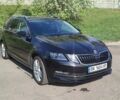 Черный Шкода Октавия, объемом двигателя 1.6 л и пробегом 212 тыс. км за 15000 $, фото 1 на Automoto.ua