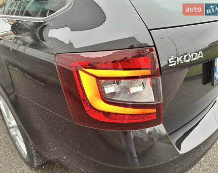 Черный Шкода Октавия, объемом двигателя 1.6 л и пробегом 230 тыс. км за 12700 $, фото 12 на Automoto.ua