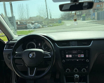 Черный Шкода Октавия, объемом двигателя 1.6 л и пробегом 280 тыс. км за 12500 $, фото 13 на Automoto.ua