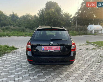 Черный Шкода Октавия, объемом двигателя 1.6 л и пробегом 231 тыс. км за 13000 $, фото 3 на Automoto.ua