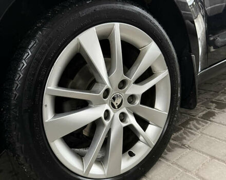 Черный Шкода Октавия, объемом двигателя 1.6 л и пробегом 306 тыс. км за 14500 $, фото 3 на Automoto.ua