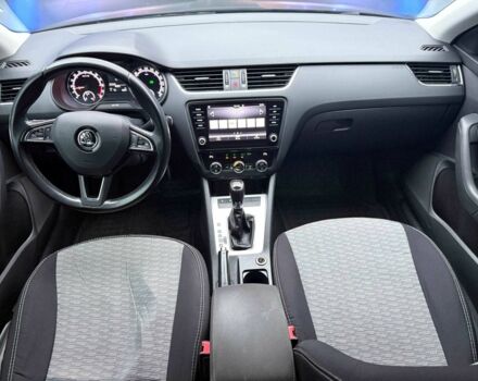 Черный Шкода Октавия, объемом двигателя 1.6 л и пробегом 238 тыс. км за 12499 $, фото 8 на Automoto.ua