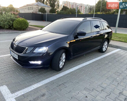 Черный Шкода Октавия, объемом двигателя 1.6 л и пробегом 260 тыс. км за 13500 $, фото 3 на Automoto.ua