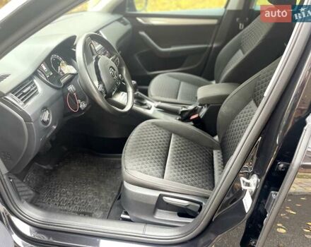 Шкода Октавия 2017 в Чернигове на Automoto.ua Черный Шкода Октавия, объемом двигателя 1.97 л и пробегом 214 тыс. км за 15300 $, фото 24 на Automoto.ua