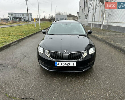 Черный Шкода Октавия, объемом двигателя 1.6 л и пробегом 230 тыс. км за 12700 $, фото 8 на Automoto.ua