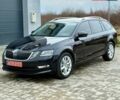 Черный Шкода Октавия, объемом двигателя 1.6 л и пробегом 235 тыс. км за 12250 $, фото 1 на Automoto.ua
