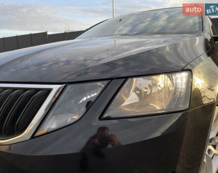 Черный Шкода Октавия, объемом двигателя 1.4 л и пробегом 241 тыс. км за 12900 $, фото 10 на Automoto.ua