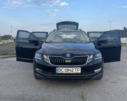 Черный Шкода Октавия, объемом двигателя 1.8 л и пробегом 236 тыс. км за 15300 $, фото 7 на Automoto.ua