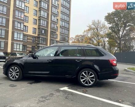 Шкода Октавия 2017 в Чернигове на Automoto.ua Черный Шкода Октавия, объемом двигателя 1.97 л и пробегом 214 тыс. км за 15300 $, фото 3 на Automoto.ua