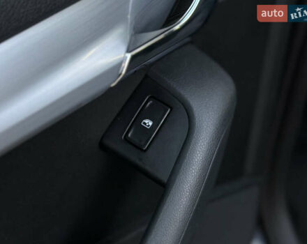 Чорний Шкода Октавія, об'ємом двигуна 1.6 л та пробігом 259 тис. км за 14200 $, фото 43 на Automoto.ua