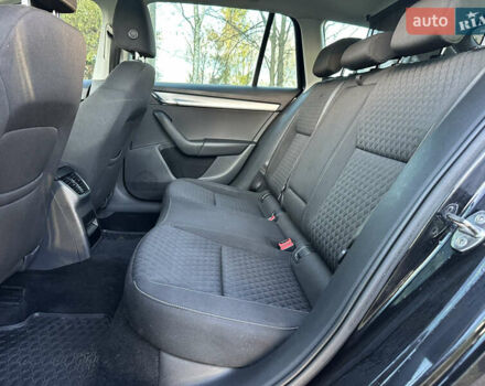 Черный Шкода Октавия, объемом двигателя 2 л и пробегом 266 тыс. км за 14450 $, фото 25 на Automoto.ua