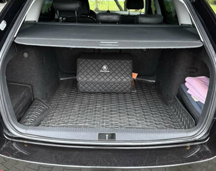 Черный Шкода Октавия, объемом двигателя 1.6 л и пробегом 306 тыс. км за 14500 $, фото 9 на Automoto.ua