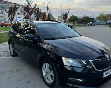 Шкода Октавия 2017 в Ужгороде на Automoto.ua Черный Шкода Октавия, объемом двигателя 2 л и пробегом 286 тыс. км за 14150 $, фото 1 на Automoto.ua
